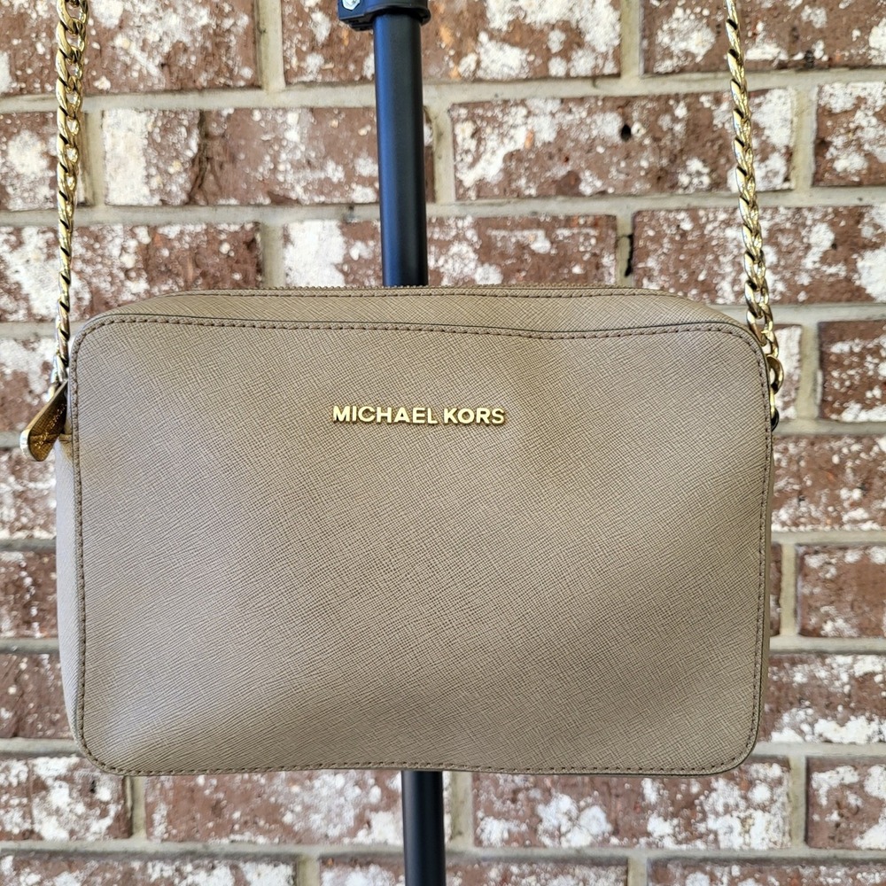 Michael Kors Jet Set Large East West Crossbody Bag Taupe Saffiano Leather Gold